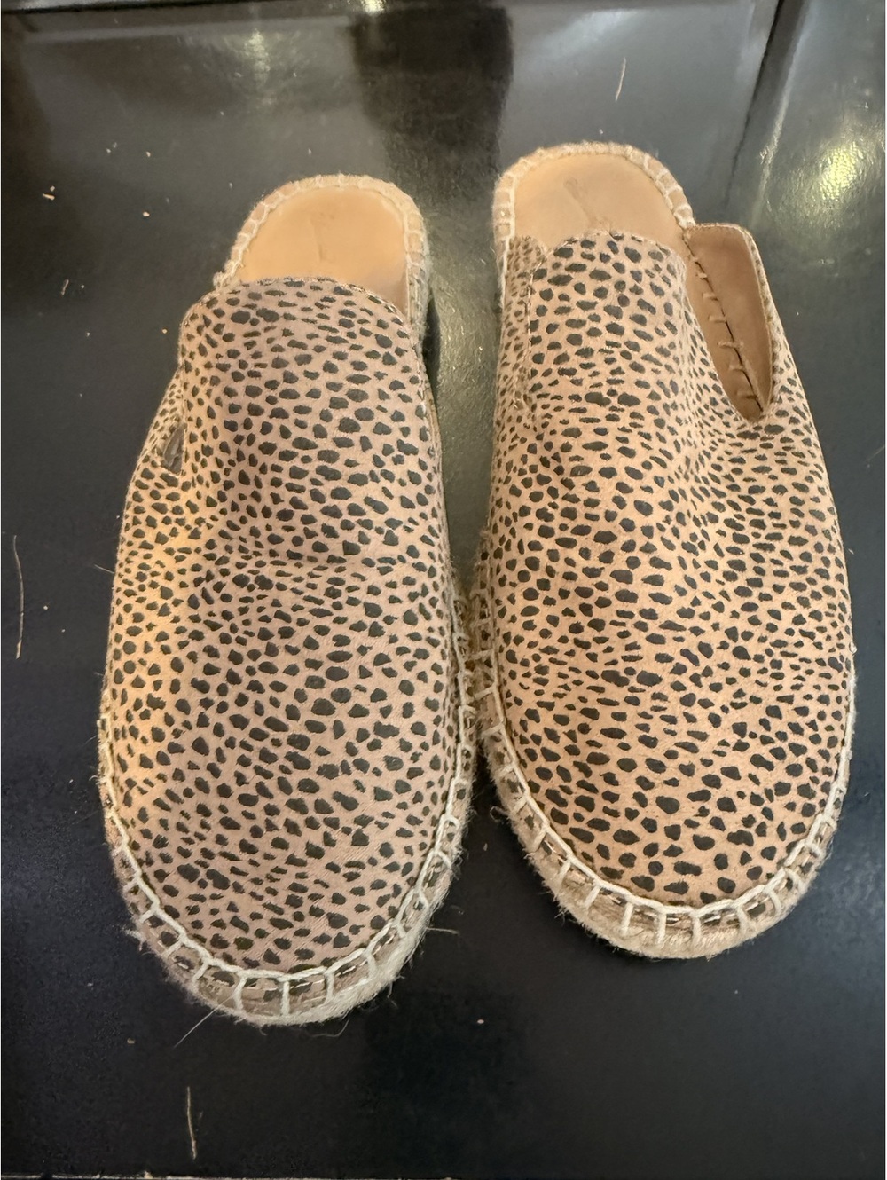 Universal Thread Women's Slip-On Espadrille Shoes Size 7 with Leopard Print